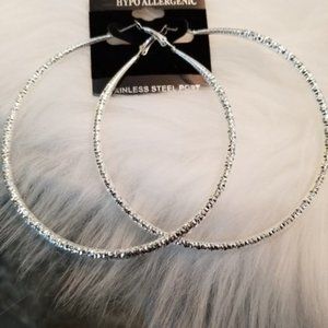 SILVER HOOPS